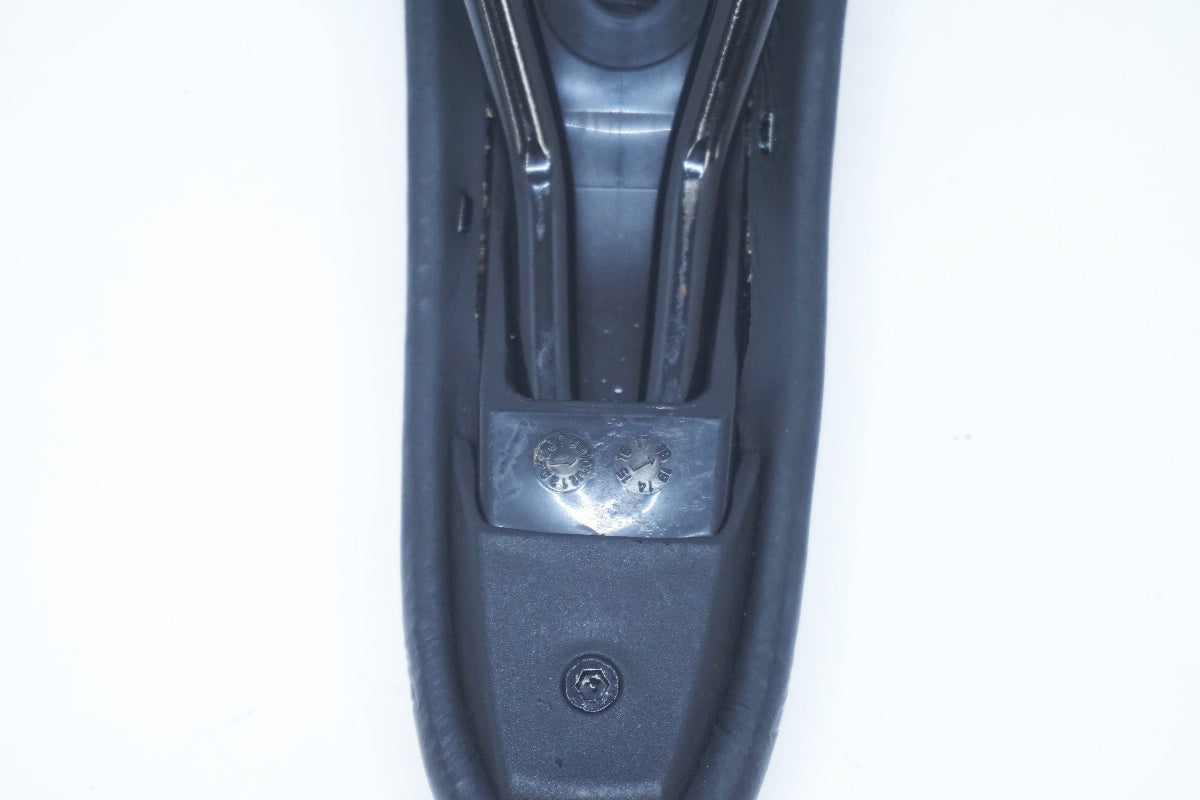 PROLOGO 「プロロゴ」 SCRATCH サドル / 大阪美原北インター店