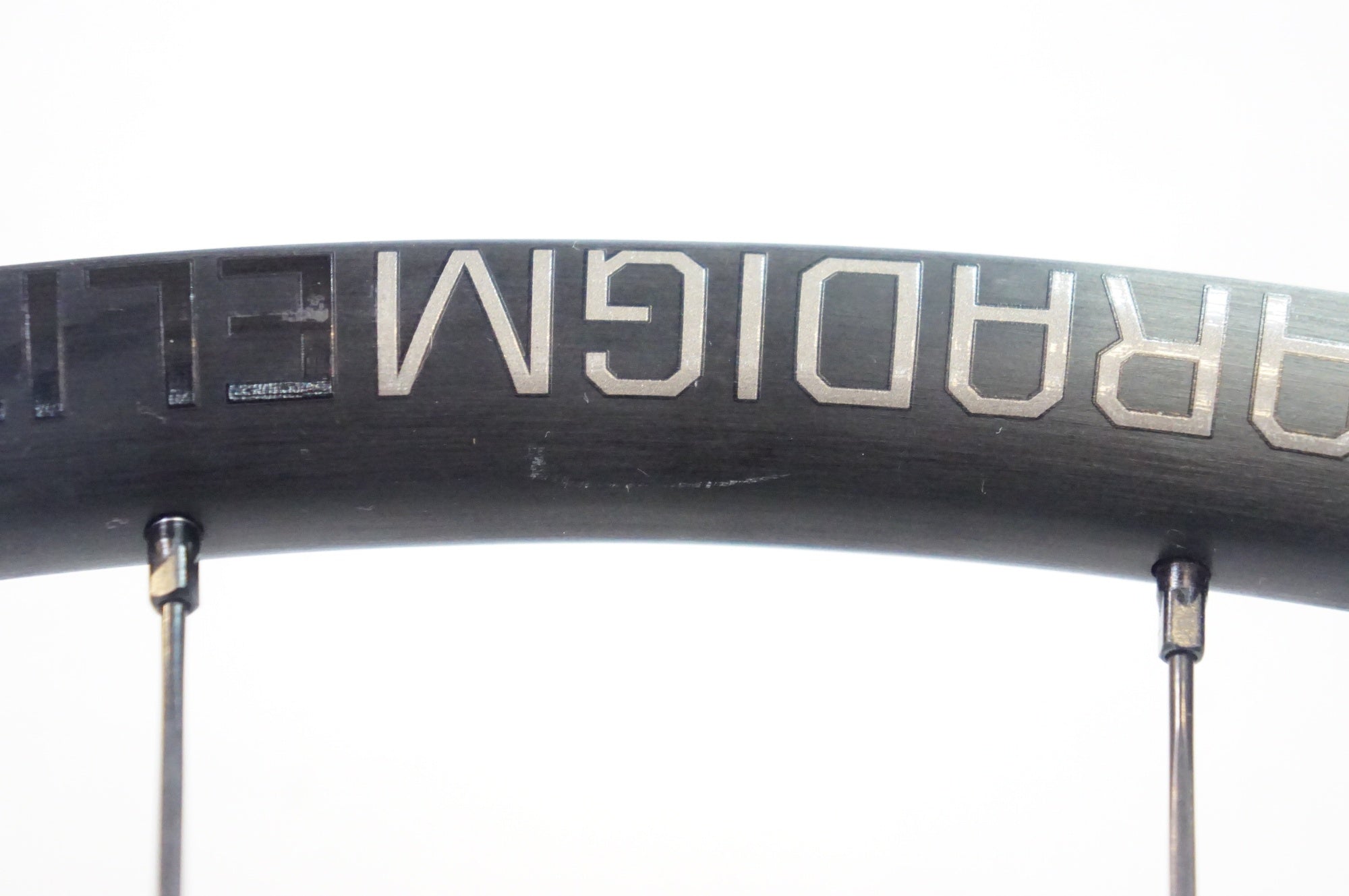 BONTRAGER 「ボントレガー」 PARADIGM ELITE TLR DISC シマノ 11/12速