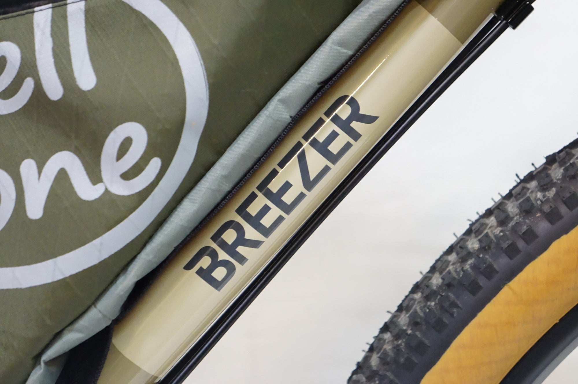BREEZER 「ブリーザー」 RADAR X APEX 1 2025年モデル グラベルロード / 熊谷本店