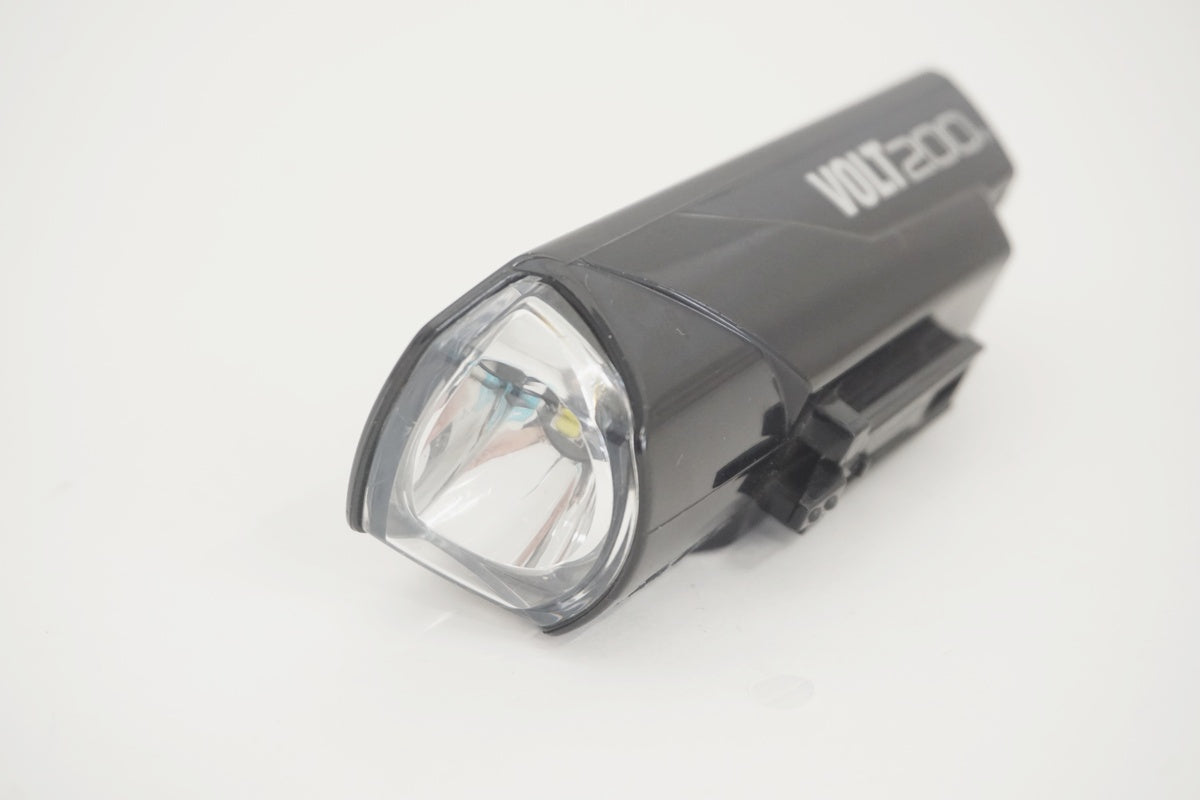 CATEYE 「キャットアイ」 VOLT200 フロントライト / 京都八幡店