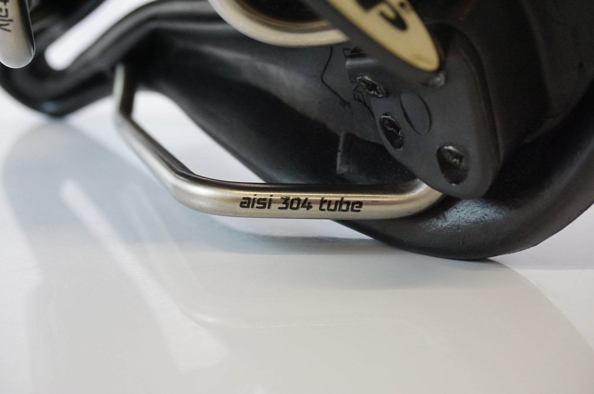 SELLE SMP 「セラエスエムピー」 HYBRID サドル / 浜松店