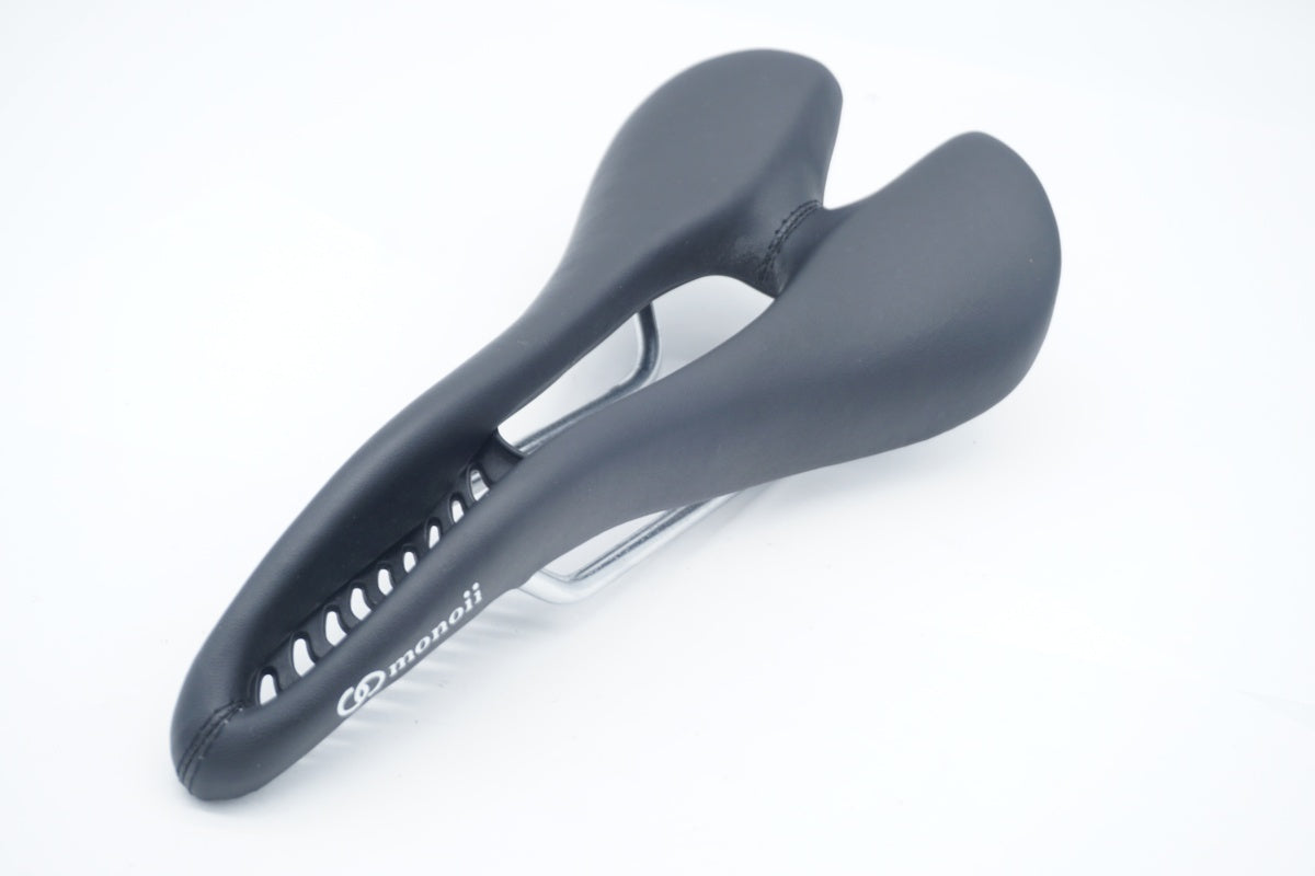 MONOII 「モノイー」 サドル / 京都八幡店