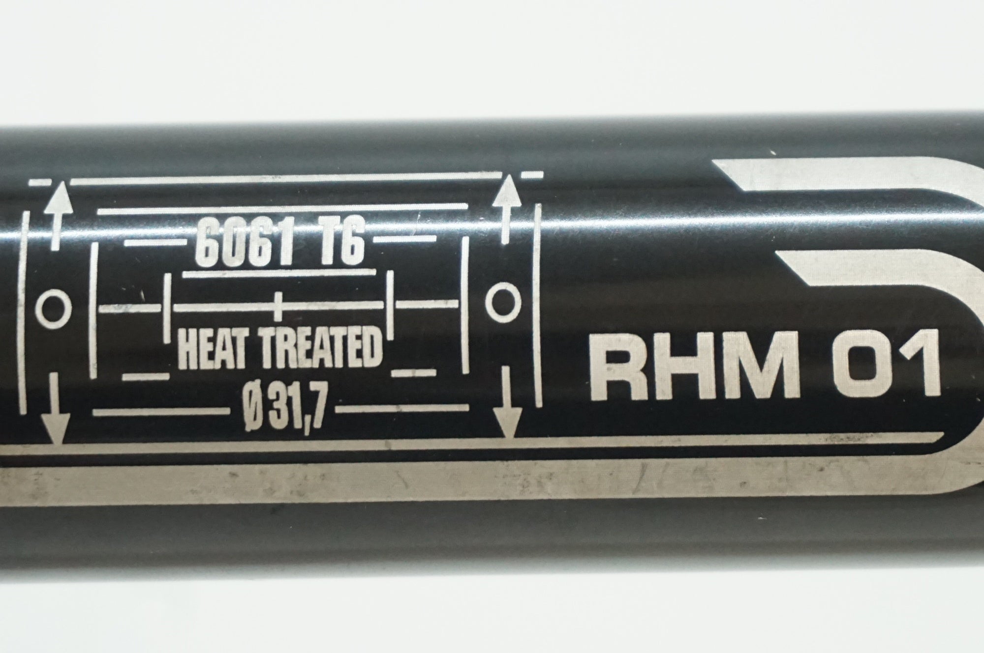 DEDA 「デダ」 RHM01 φ31.7 360mm ハンドル / 福岡アイランドシティ店