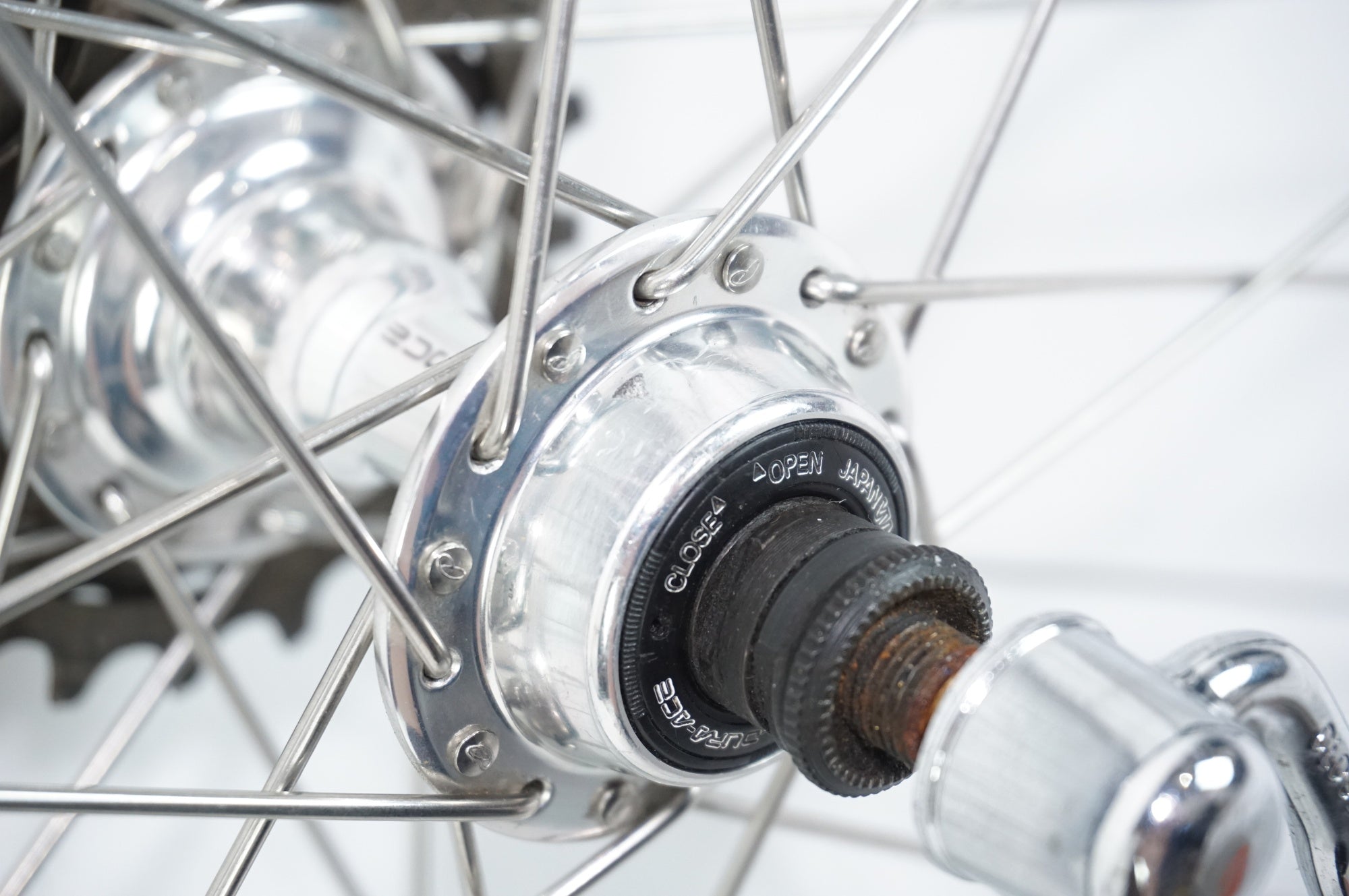 DURA-ACE / FH7400 / ホイールセット / 126mm / 7速 SHIMANO 「シマノ」 DURA-ACE HB-7400 ハブ ARAYA ADX-4 AERO 4