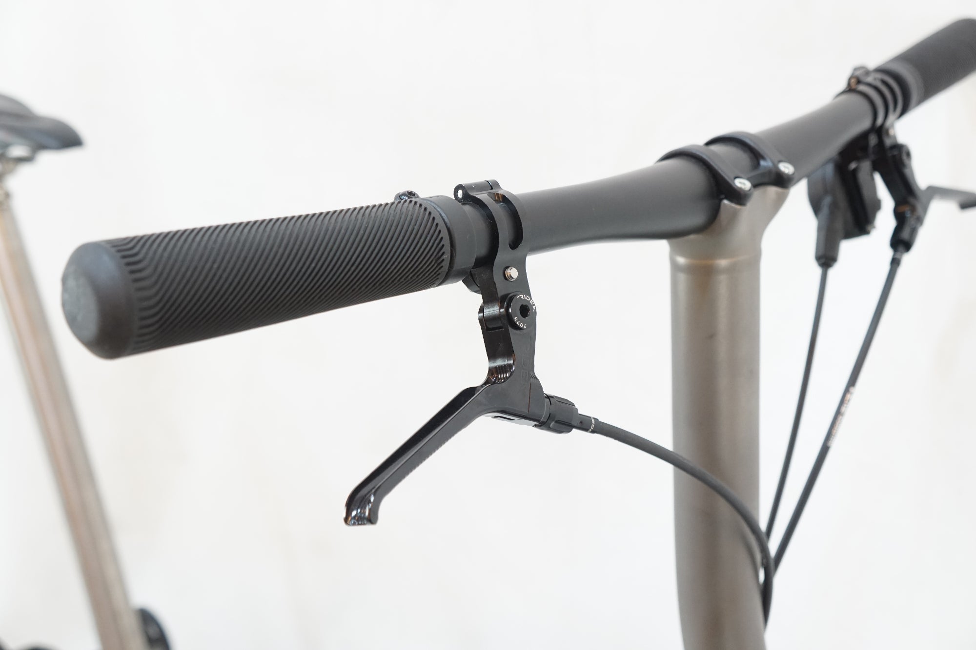 BROMPTON 「ブロンプトン」 T LINE URBAN LOW 2024年モデル S4L 16インチ 折り畳み自転車 / バイチャリ浦和ベース