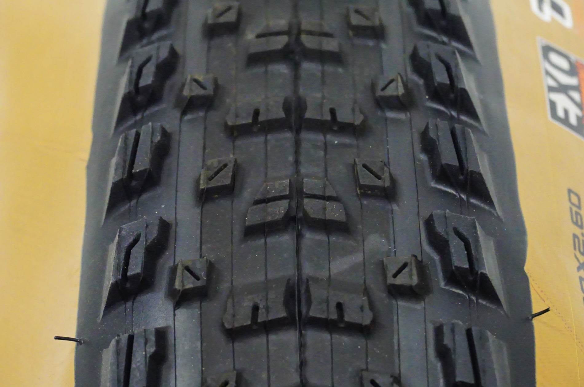 MAXXIS 「マキシス」 REKON 29×2.60 タイヤ / 名古屋大須店
