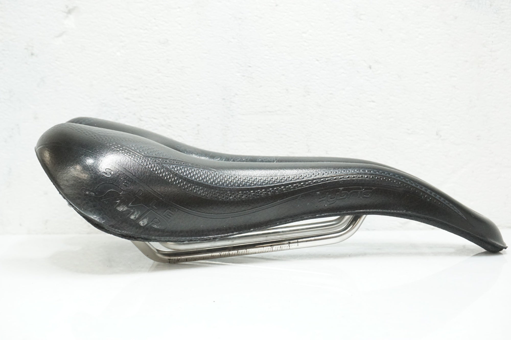 SELLE SMP 「セラエスエムピー」 HYBRID 286g サドル / 大宮店