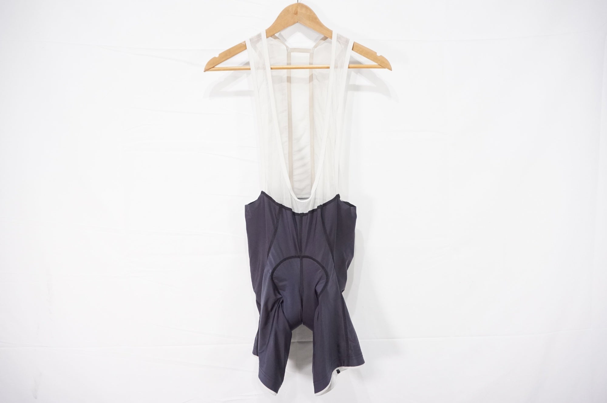 RAPHA 「ラファ」 CORE BIB SHORTS Mサイズ ビブショーツ / AKIBA店