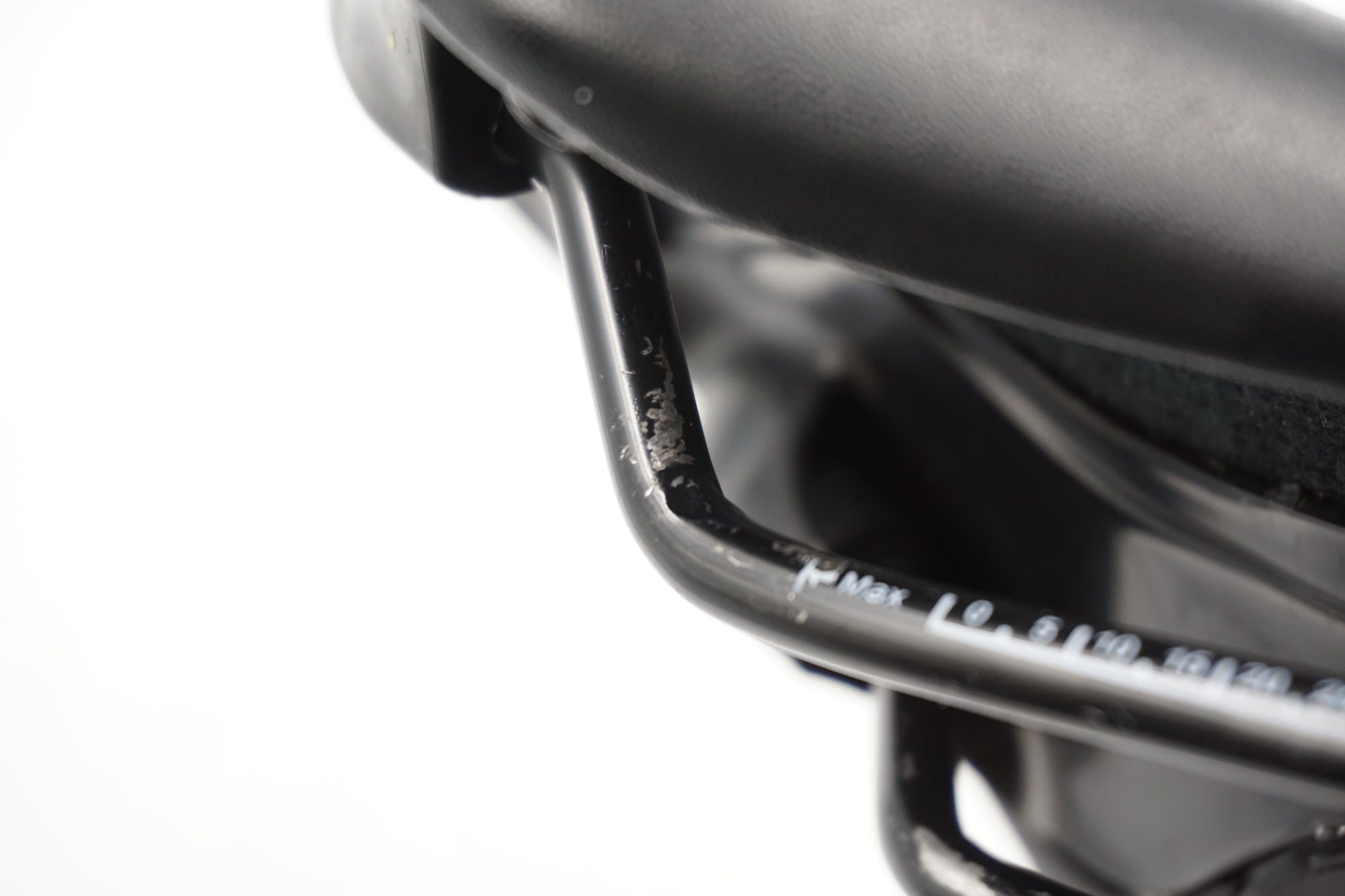 VELO 「ベロ」 サドル / 奈良店