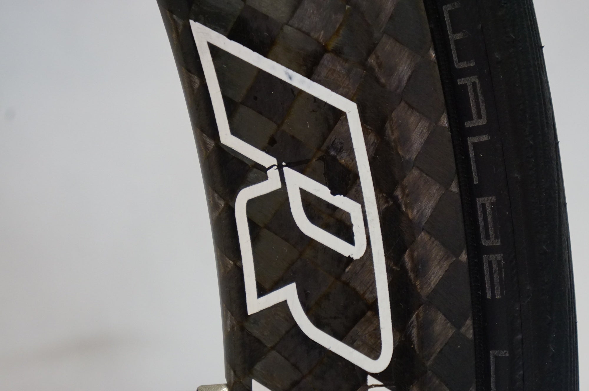 HUTCHINSON 「ハッチンソン」 RT1 シマノ 10速専用 ホイールセット / 熊谷本店