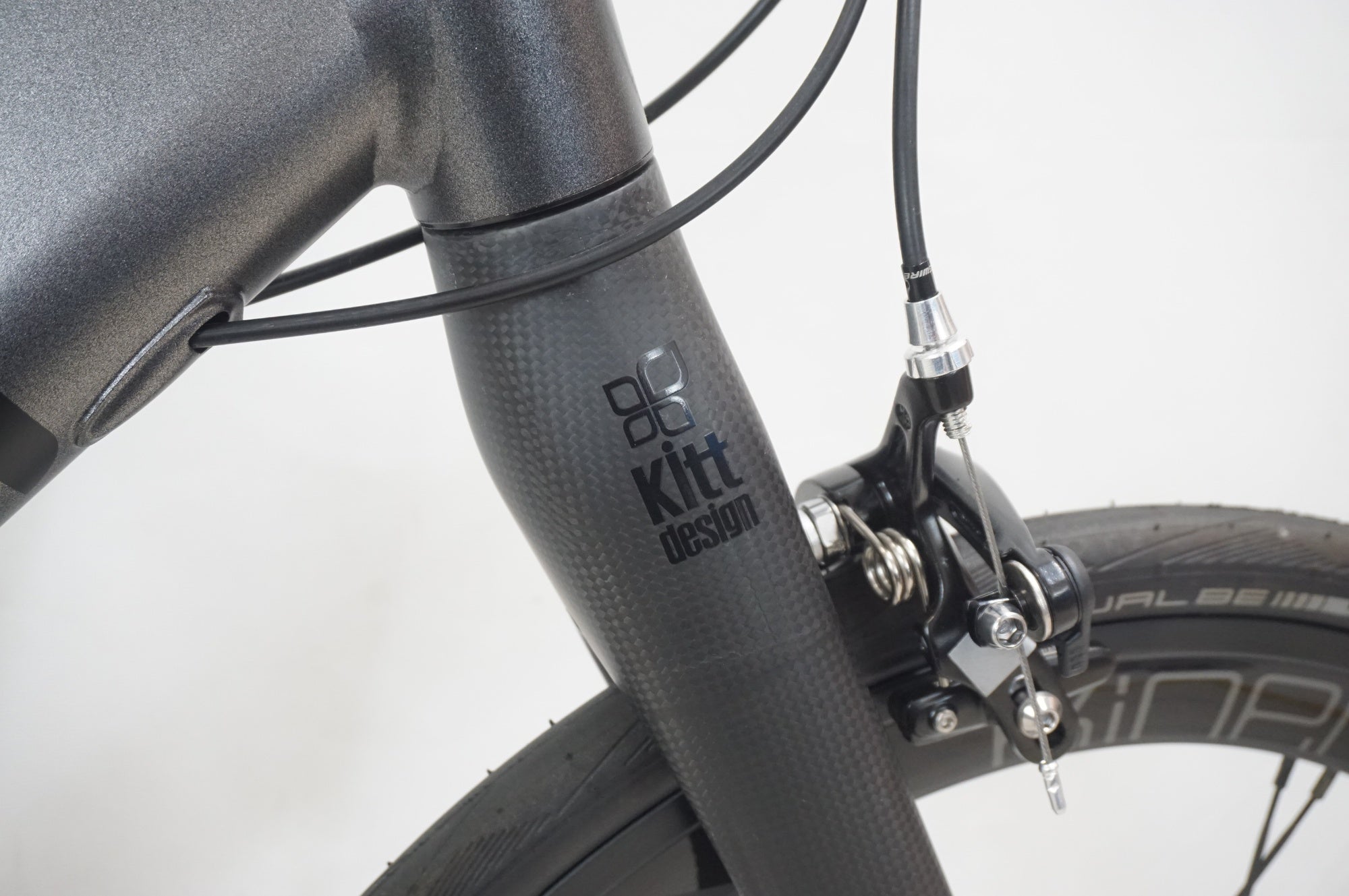 TERN 「ターン」 SURGE PRO 2023年モデル 20インチ ミニベロ / 福岡店