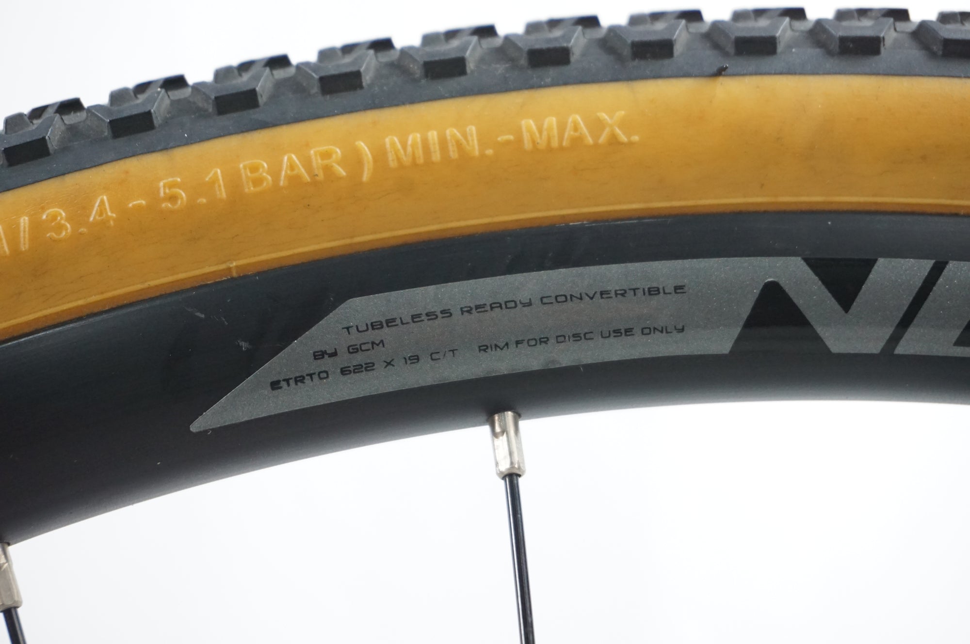 NESTO 「ネスト」 GRAVEL シマノ11S ホイールセット / 川越店