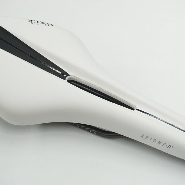 FIZIK 「フィジーク」 ARIANTE R3 サドル / 福岡店 ｜ バイチャリ公式
