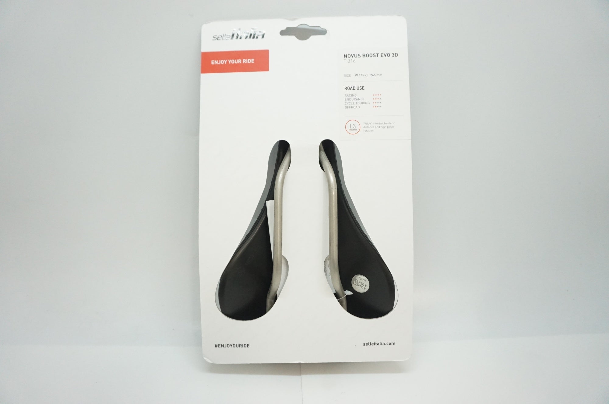 SELLE ITALIA 「セライタリア」 NOVUS BOOST EVO 3D Ti316 サドル / 福岡店