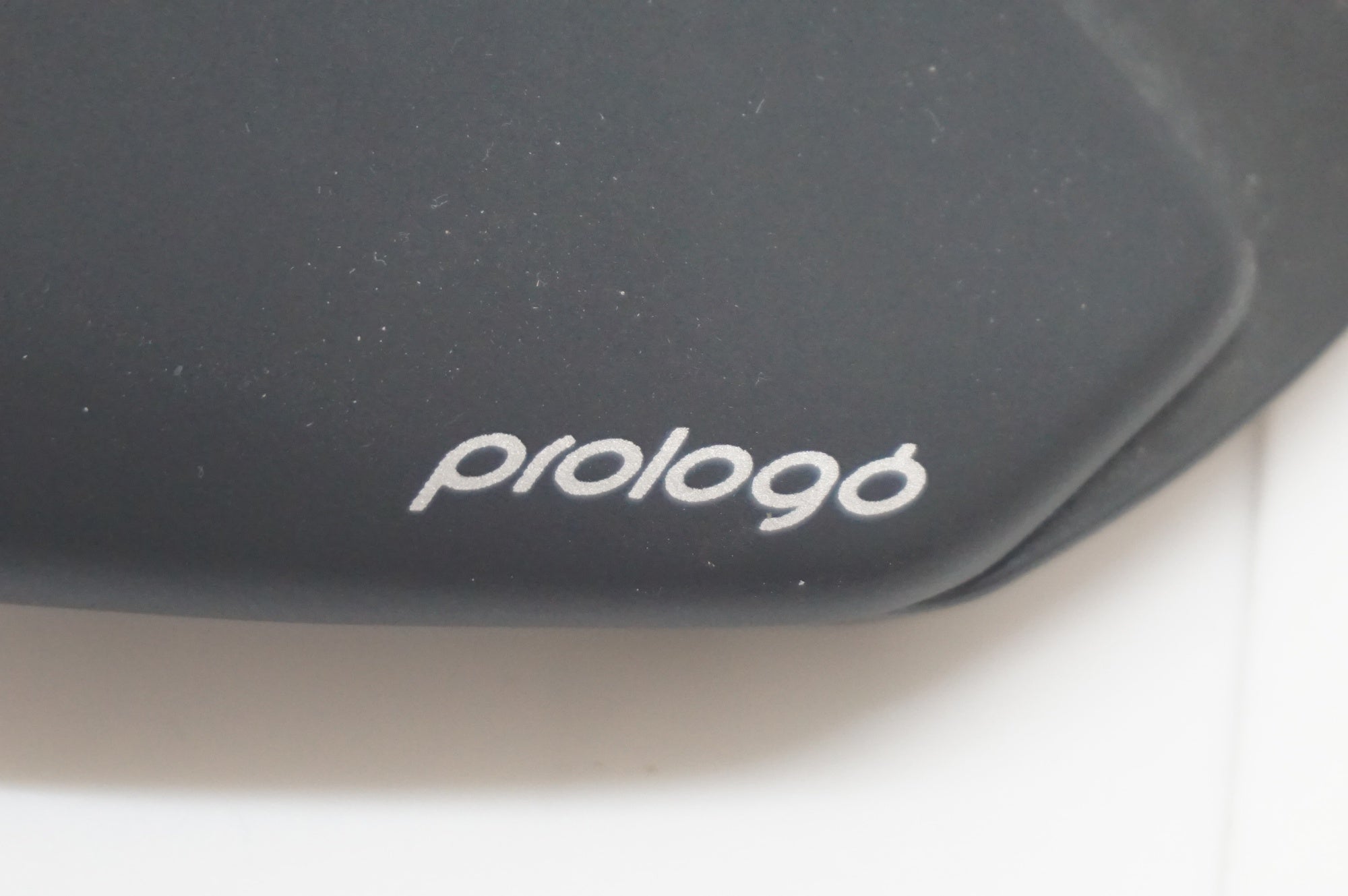 PROLOGO 「プロロゴ」 NAGO R4 サドル / 福岡店