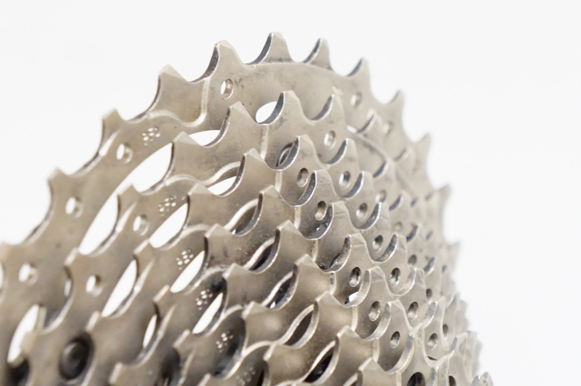 【超美品】シマノ CS-HG800-11 11-34t 11スピード Amazon.co.jp: シマノ CS-HG800 11S 11-34T ICSHG8001111134 シルバー