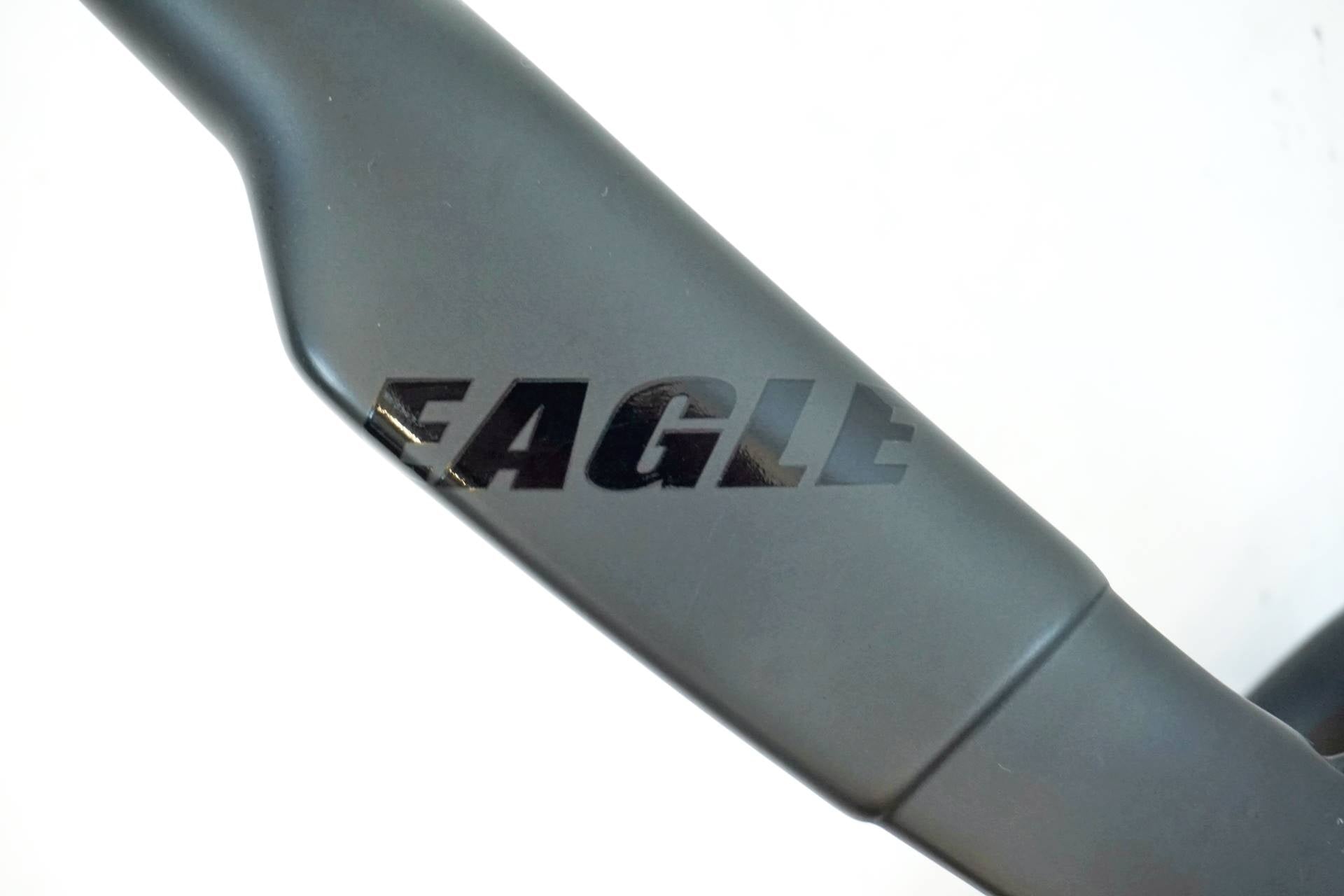 TNI 「ティーエヌアイ」 EAGLE CARBON Φ31.8 420mm ドロップハンドル / 有明ガーデン店