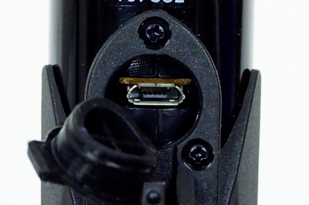 CATEYE 「キャットアイ」 VOLT400 フロントライト / 名古屋大須店