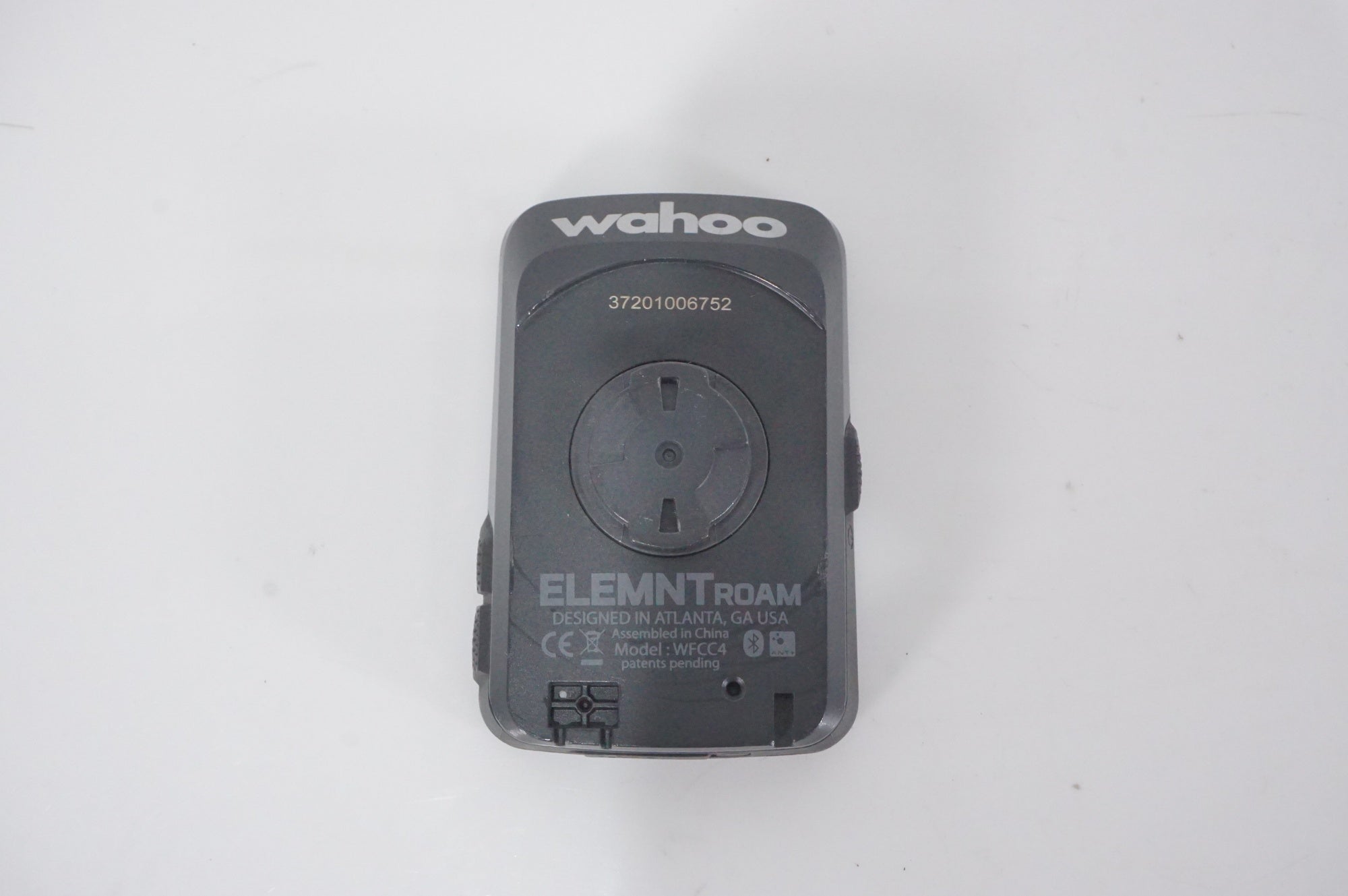 wahoo ELEMNT ROAM サイクルコンピューター本体 美品中古 WAHOO 「ワフー」 ELEMNT ROAM GPS サイクルコンピューター