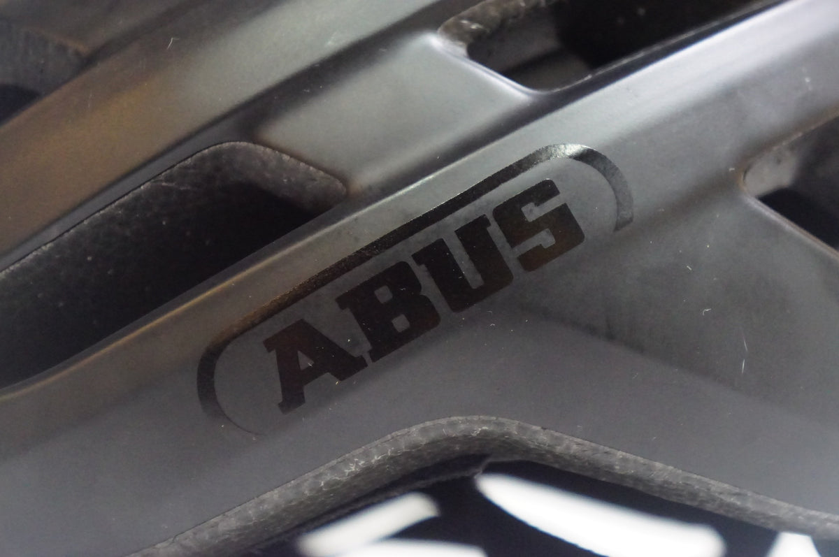 ABUS 「アバス」 POWERDOME サイズ 54-58 ヘルメット / 熊谷本店