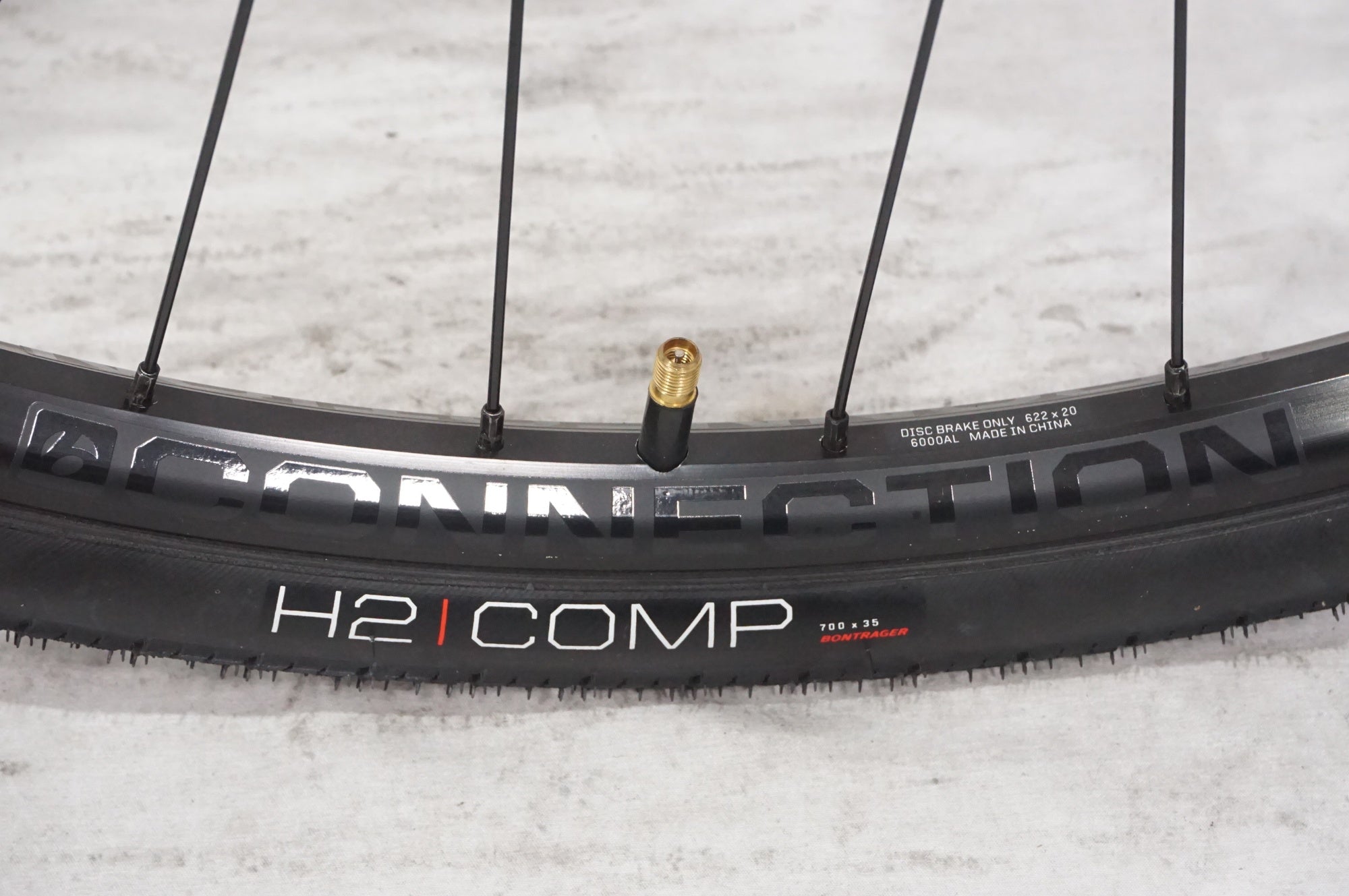 TREK 「トレック」 FX2 DISC 2025年モデル クロスバイク / AKIBA店