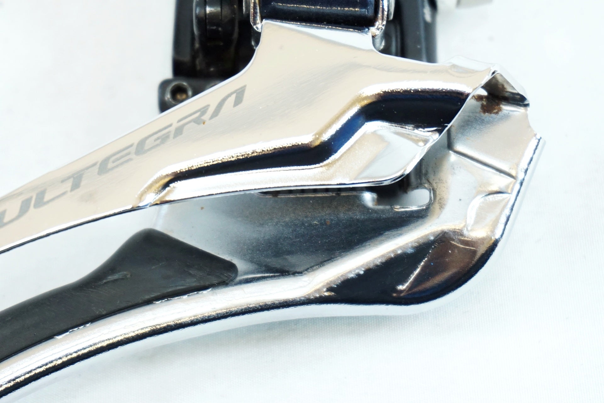 SHIMANO 「シマノ」 ULTEGRA FD-R8000 フロントディレイラー / 有明