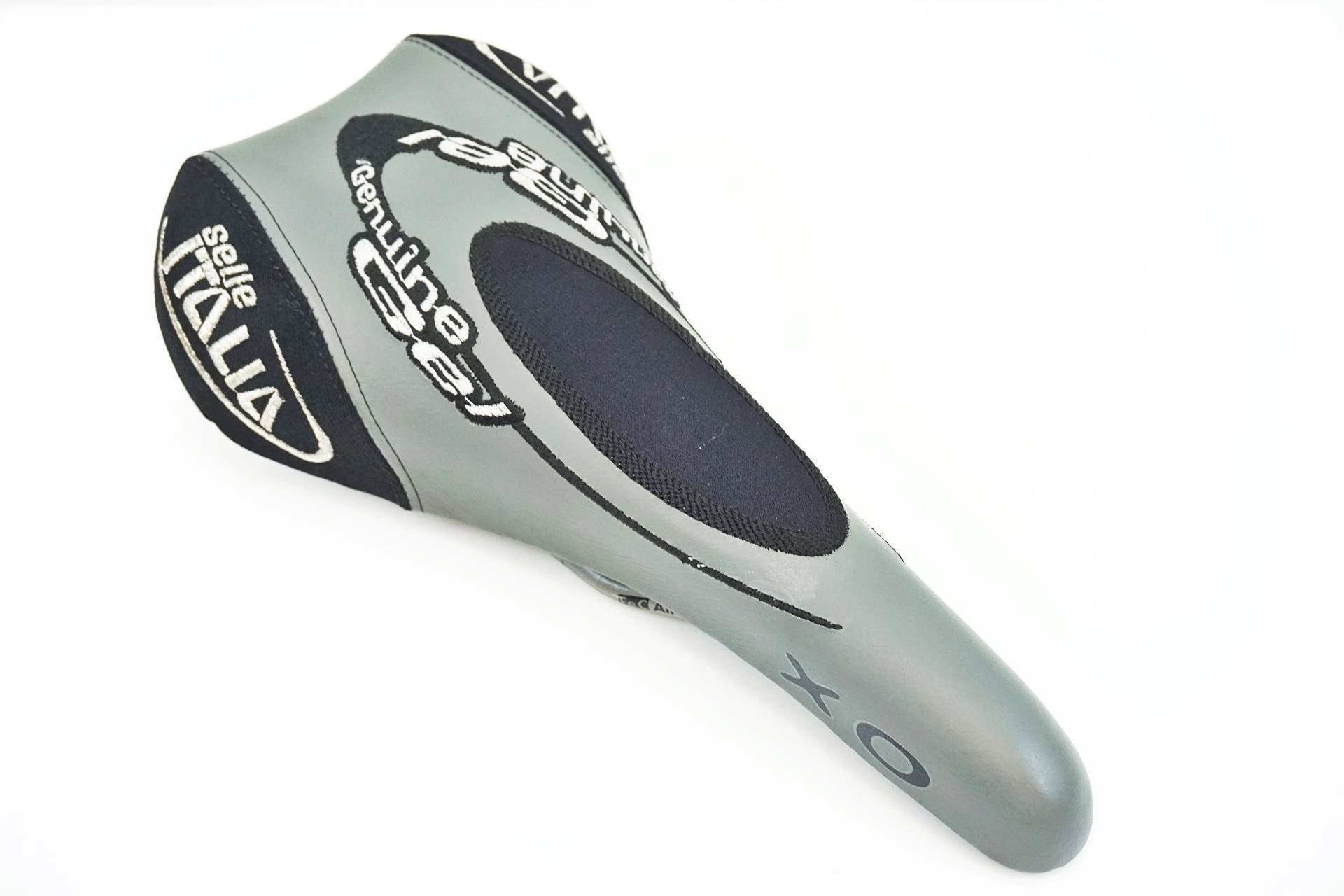 SELLE ITALIA 「セライタリア」 XO GENUINE GEL サドル / 有明ガーデン店