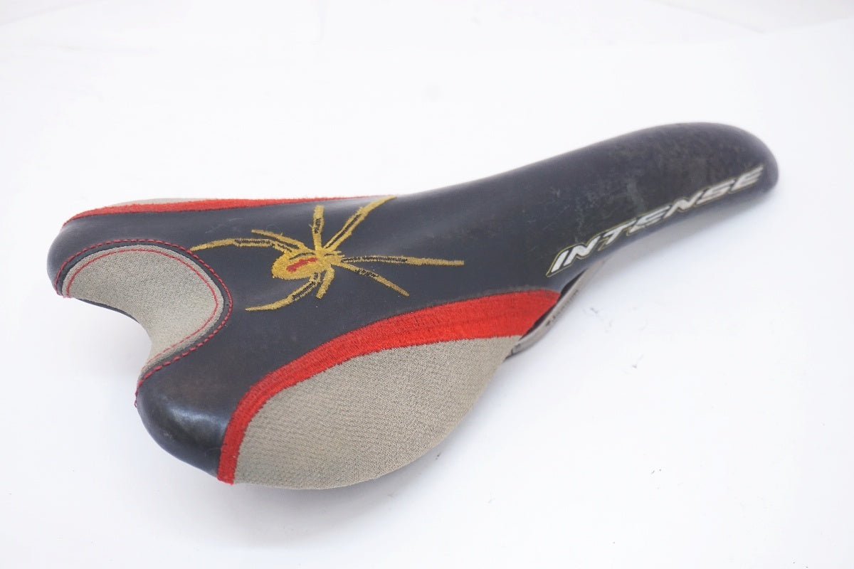 VELO 「ベロ」 INTENSE サドル / 大阪美原北インター店