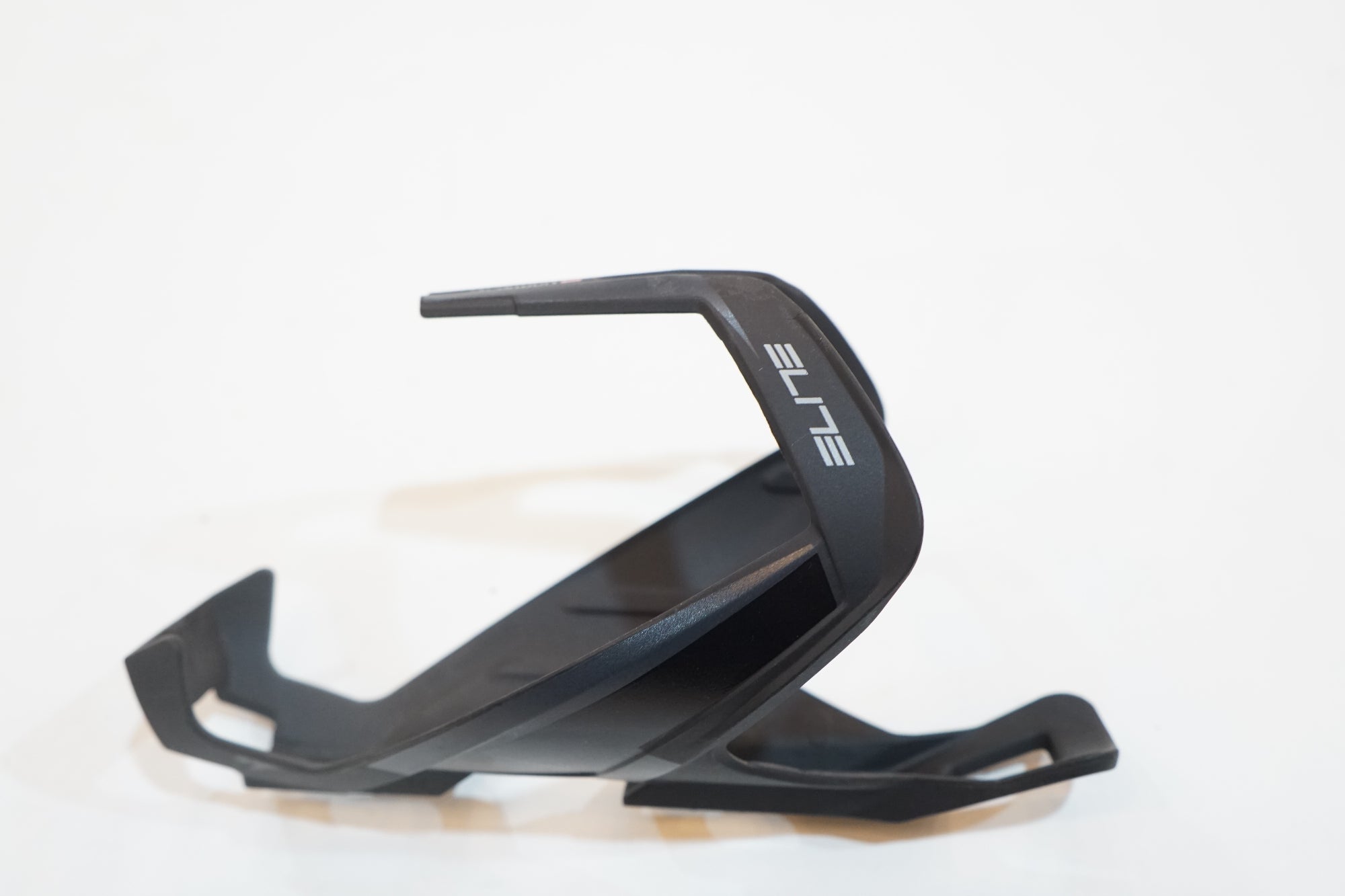 ELITE 「エリート」 VICO CARBON ボトルケージセット / バイチャリ浦和ベース