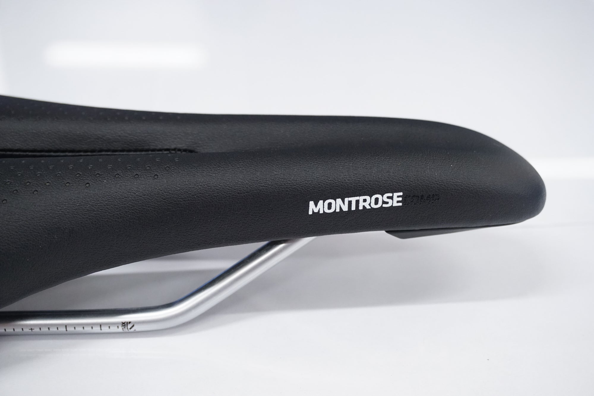 BONTRAGER 「ボントレガー」 MONTROSE ELITE サドル / 浜松店