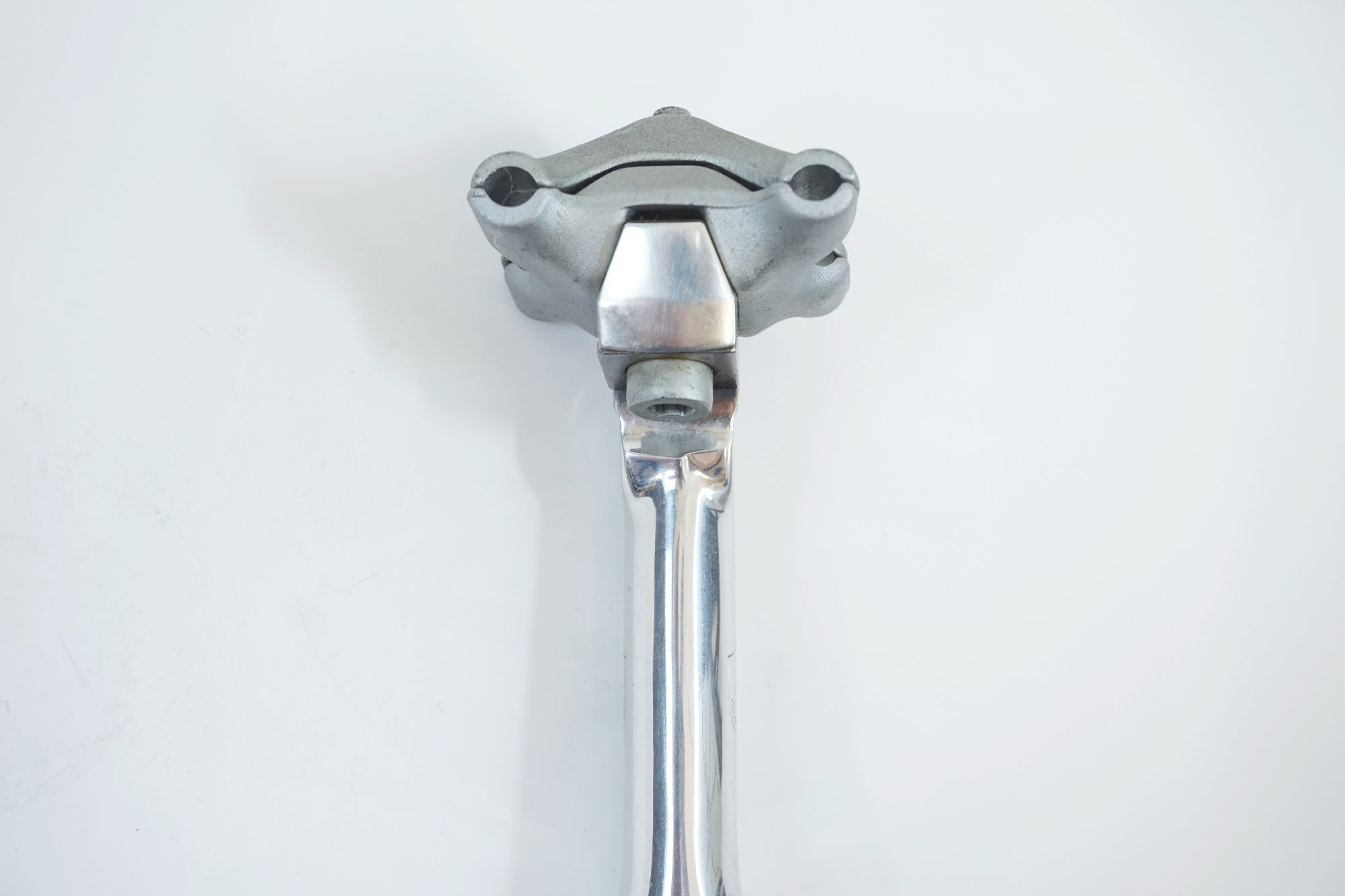 CAMPAGNOLO 「カンパニョーロ」 C-RECORD Φ27.2  エアロシートポスト / 有明ガーデン店