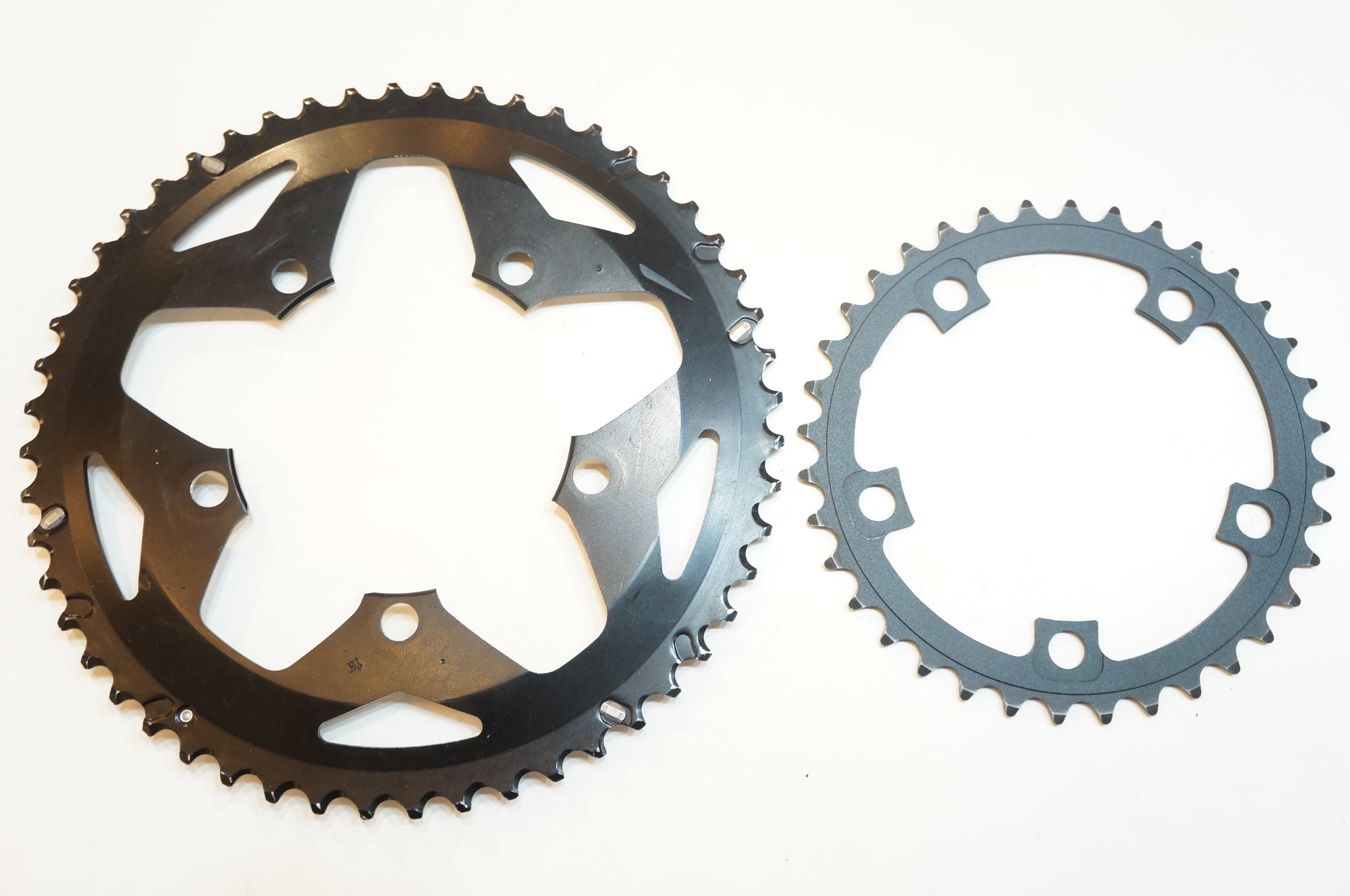 SHIMANO 「シマノ」 52-36T チェーンリングセット / バイチャリ浦和ベース