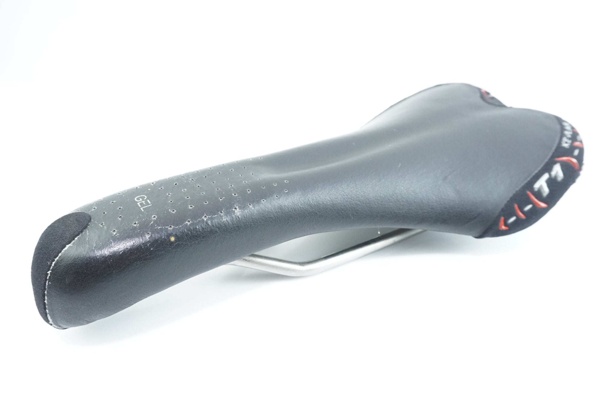 SELLE ITALIA 「セライタリア」 SLR T1 KEVLAR サドル / 中目黒店