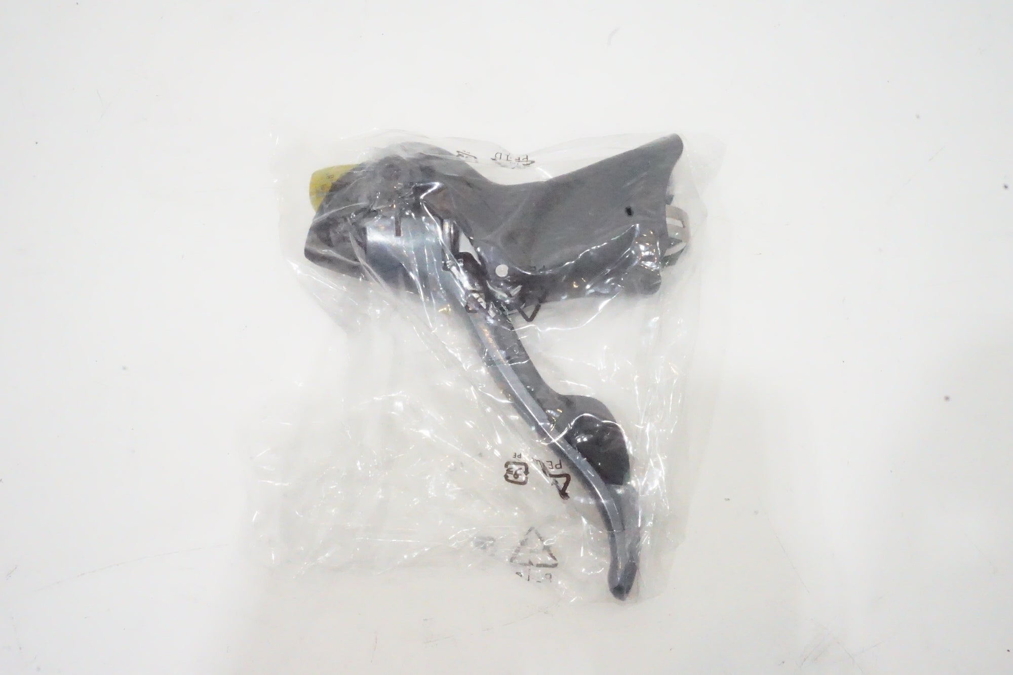 SHIMANO「シマノ」 CLARIS ST-2400 デュアルコントロールレバー
