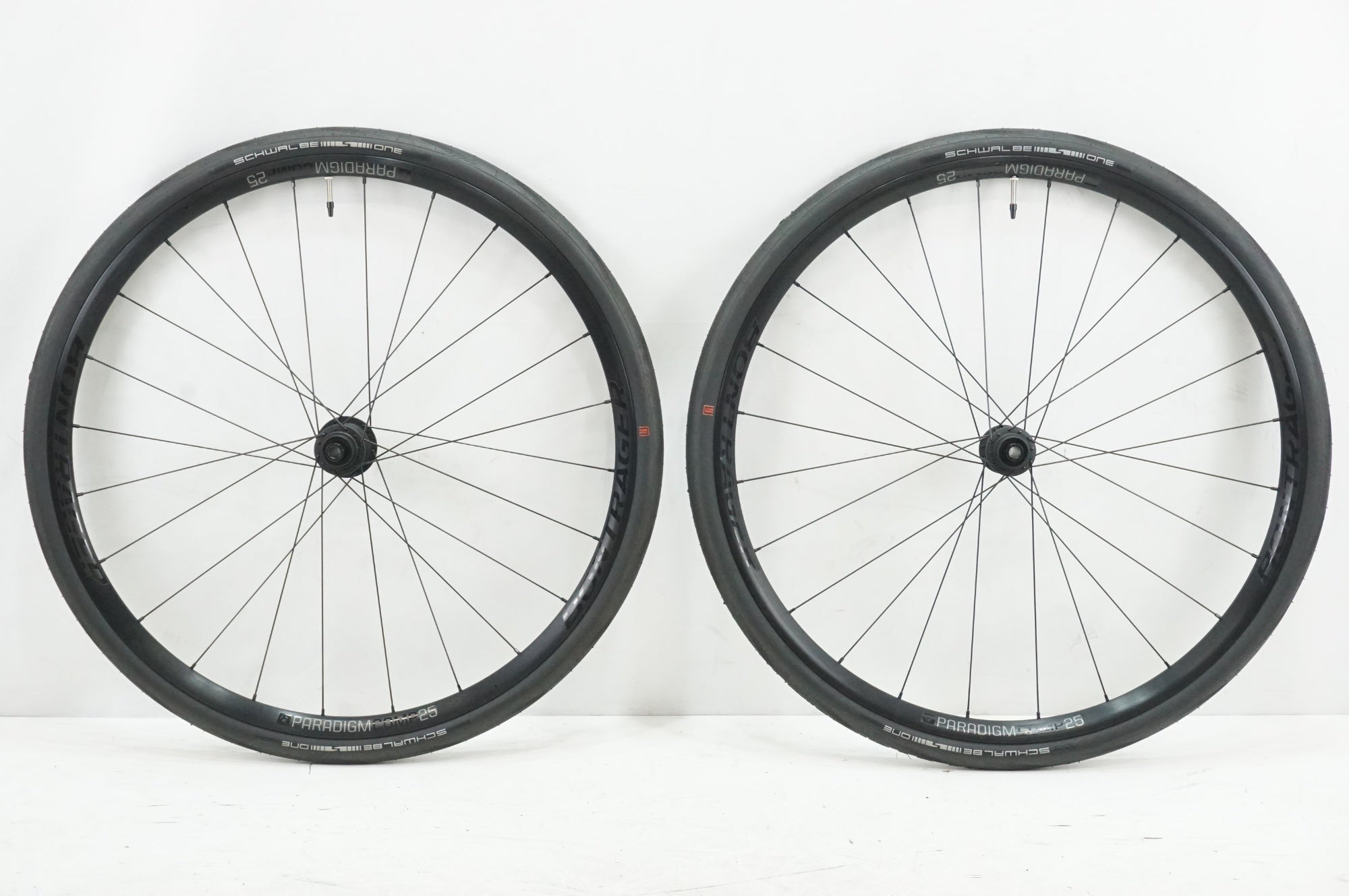 ボントレガー Paradigm Comp 25 ホイールタイヤ完組 ボントレガー Paradigm Comp 25 TLR ディスクロードホイール - Trek