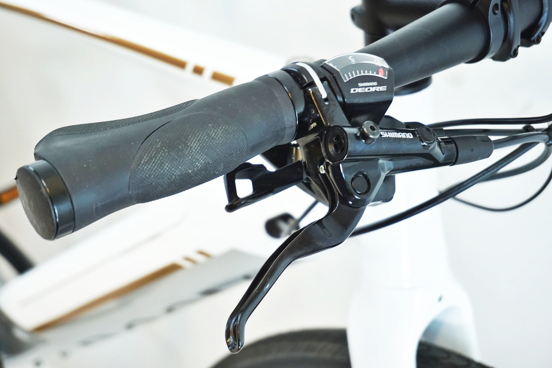 BESV 「ベスビー」 JF1 2022年モデル 電動アシスト自転車 / 有明ガーデン店