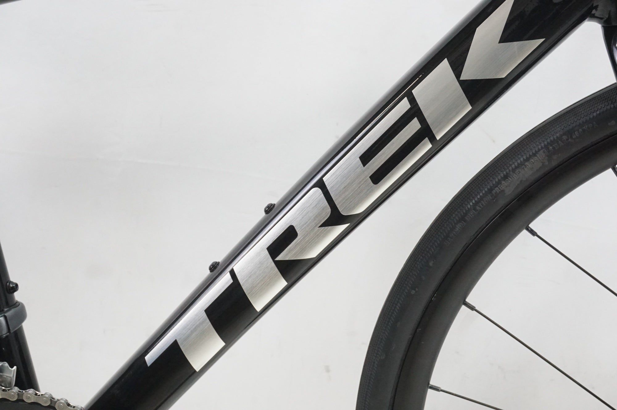 TREK 「トレック」 DOMANE AL 2 GEN 3 2023年モデル ロードバイク