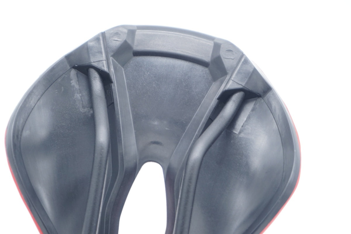 BALUGOE 「バルゴー」 サドル / 滋賀大津店