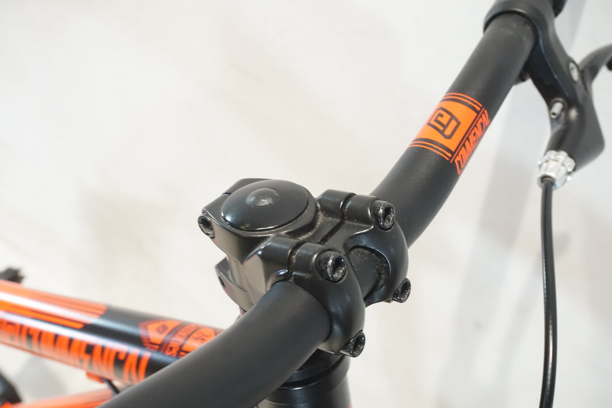 COMMENCAL 「コメンサル」 RAMONES24 2016年モデル キッズ マウンテン