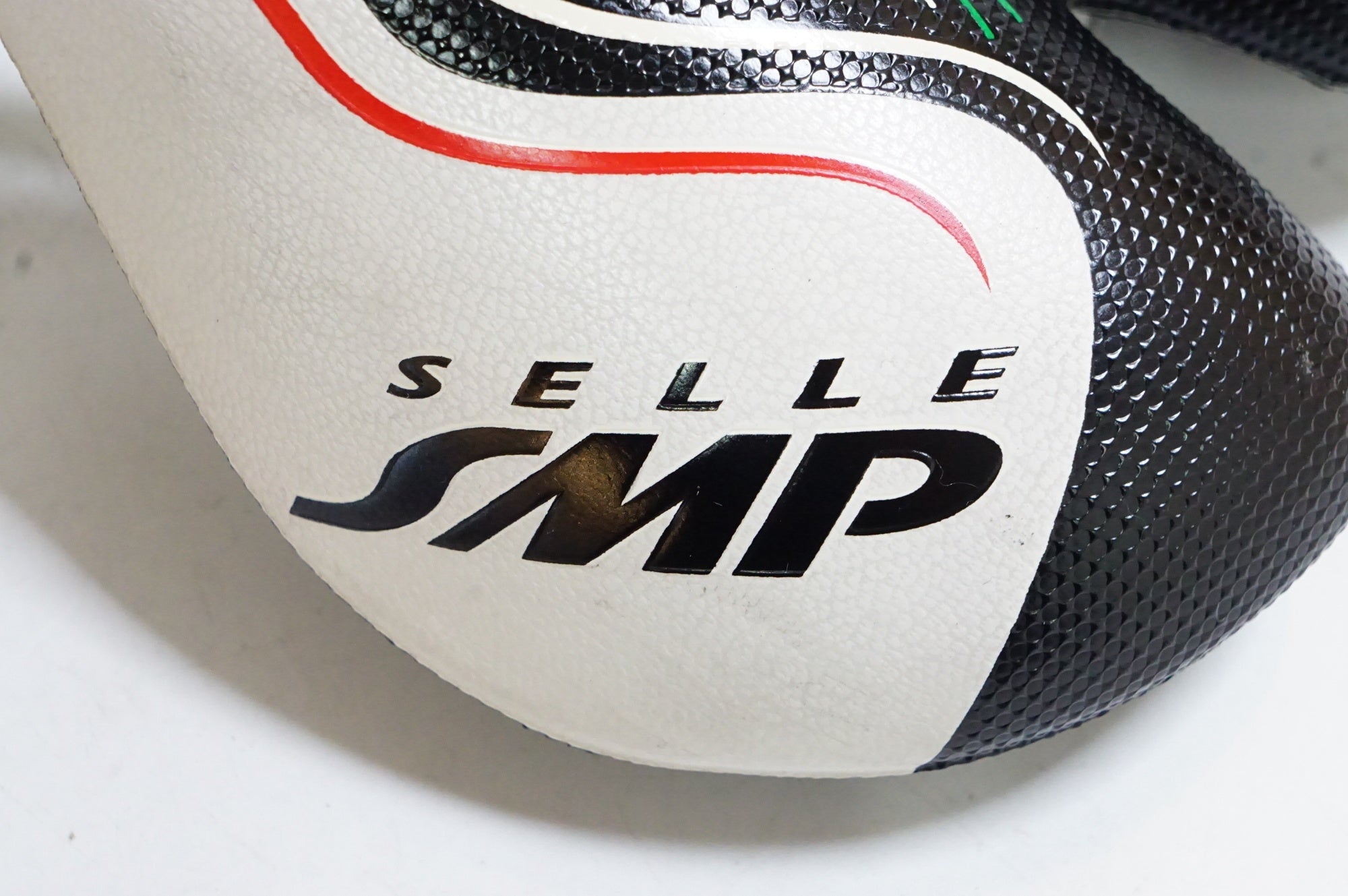 SELLE SMP 「セラエスエムピー」 HELL サドル / 熊谷本店