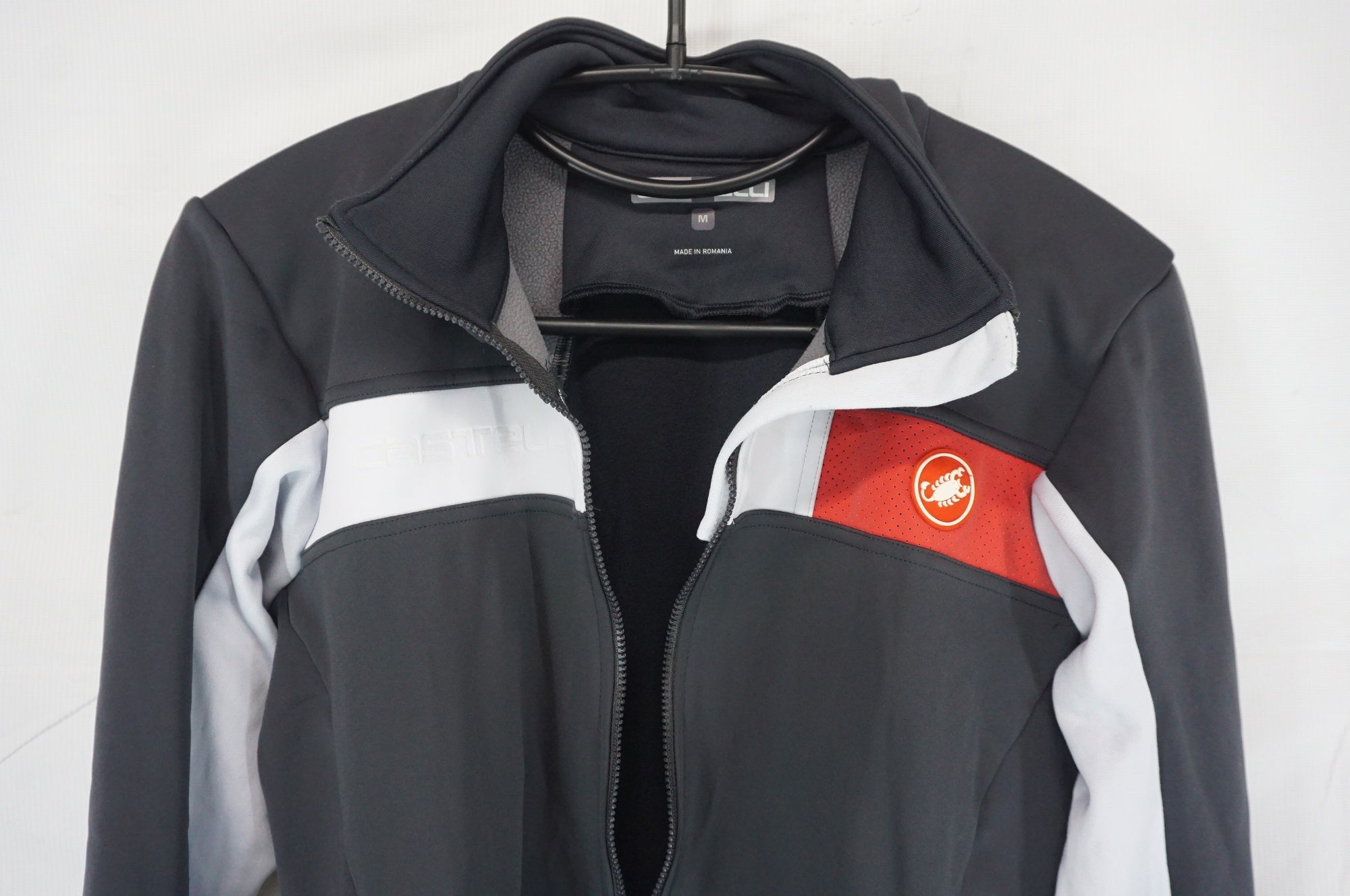 最終価格　カステリ　CASTELLIゴアテックス　GORE-TEX Mサイズ CASTELLI 「カステリ」 GORE-TEX INFINIUM Mサイズ ジャージ / 阪急