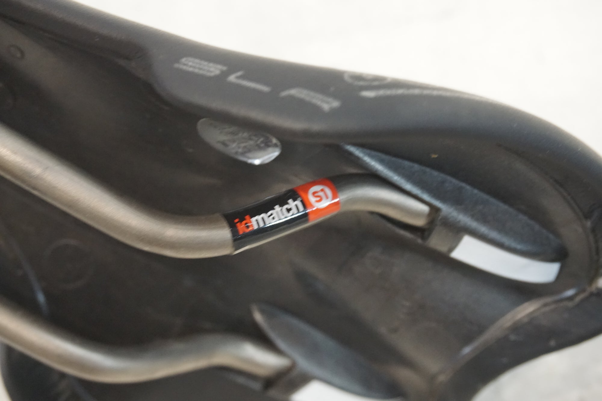 SELLE ITALIA 「セライタリア」 SLR TM チタンレール サドル / 横浜戸塚店