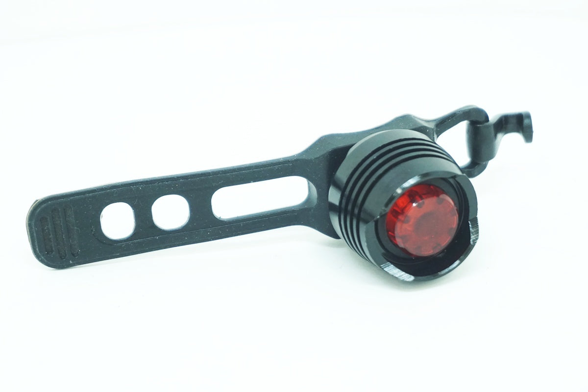 ブランド不明 リアライト / 大阪美原北インター店