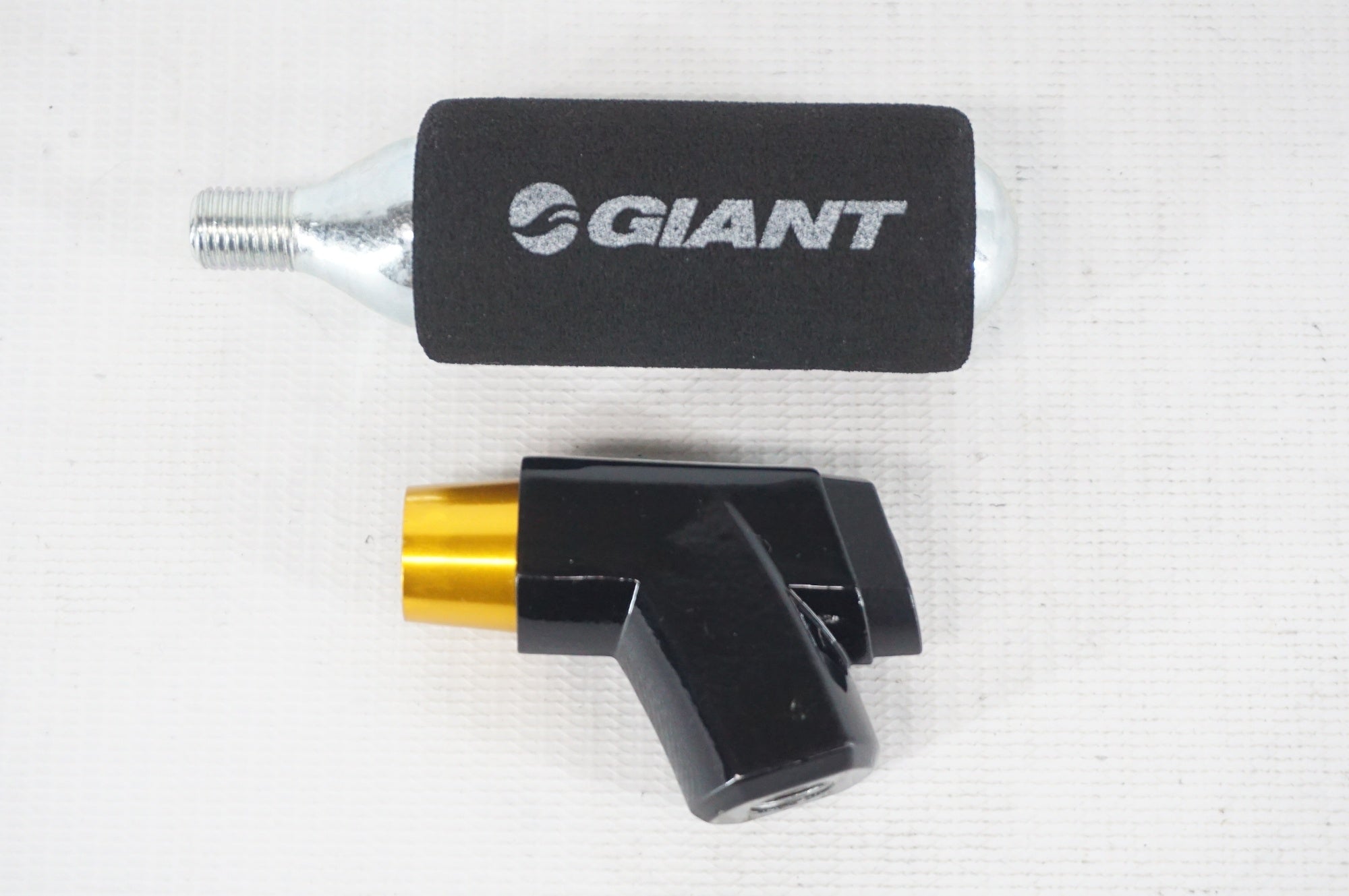GIANT 「ジャイアント」 CONTROL BLAST CO2 カートリッジ / 阪急塚口店