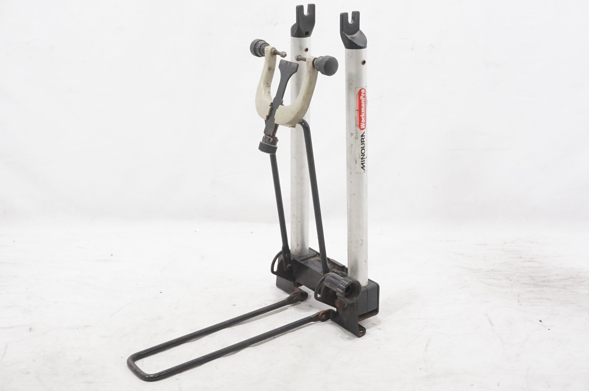 MINOURA 「ミノウラ」 WORKMAN PRO 振れ取り台 / AKIBA店