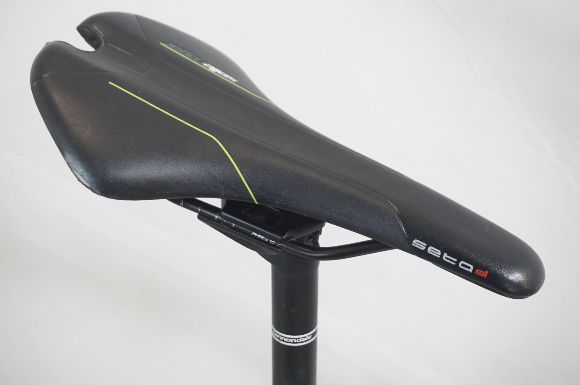 CANNONDALE 「キャノンデール」 CAAD12 105 2016年モデル ロード