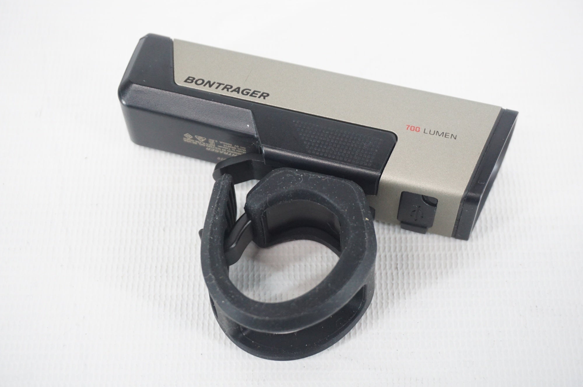 BONTRAGER 「ボントレガー」 ION COMP R 700LUMEN フロントライト / 阪急塚口店