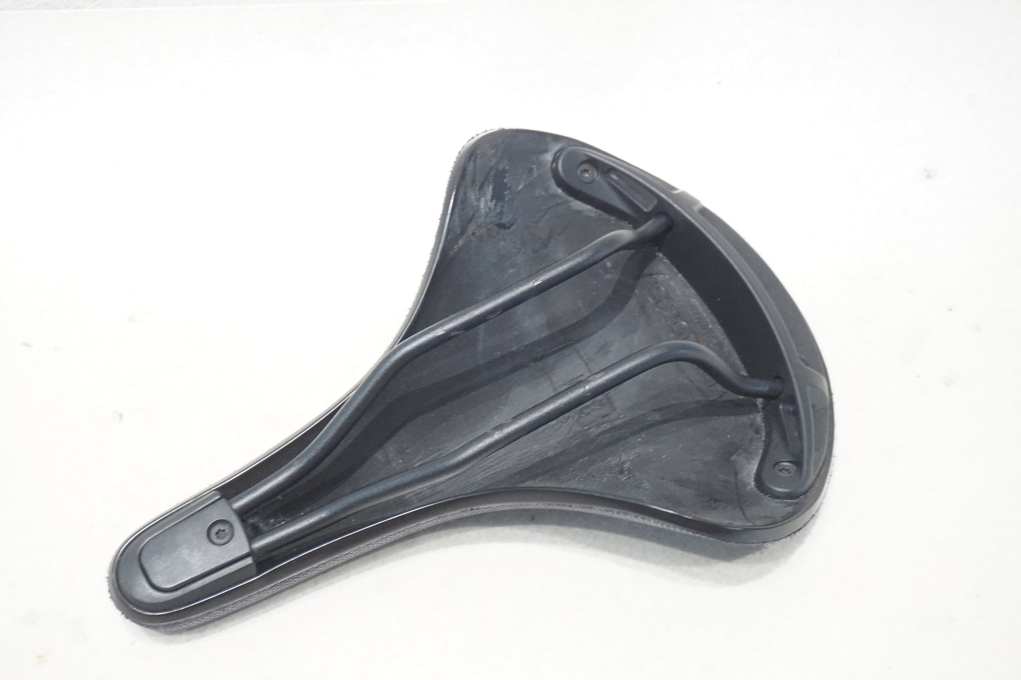 BROOKS 「ブルックス」 CAMBIUM C19 サドル / 横浜戸塚店 ｜ バイチャリ