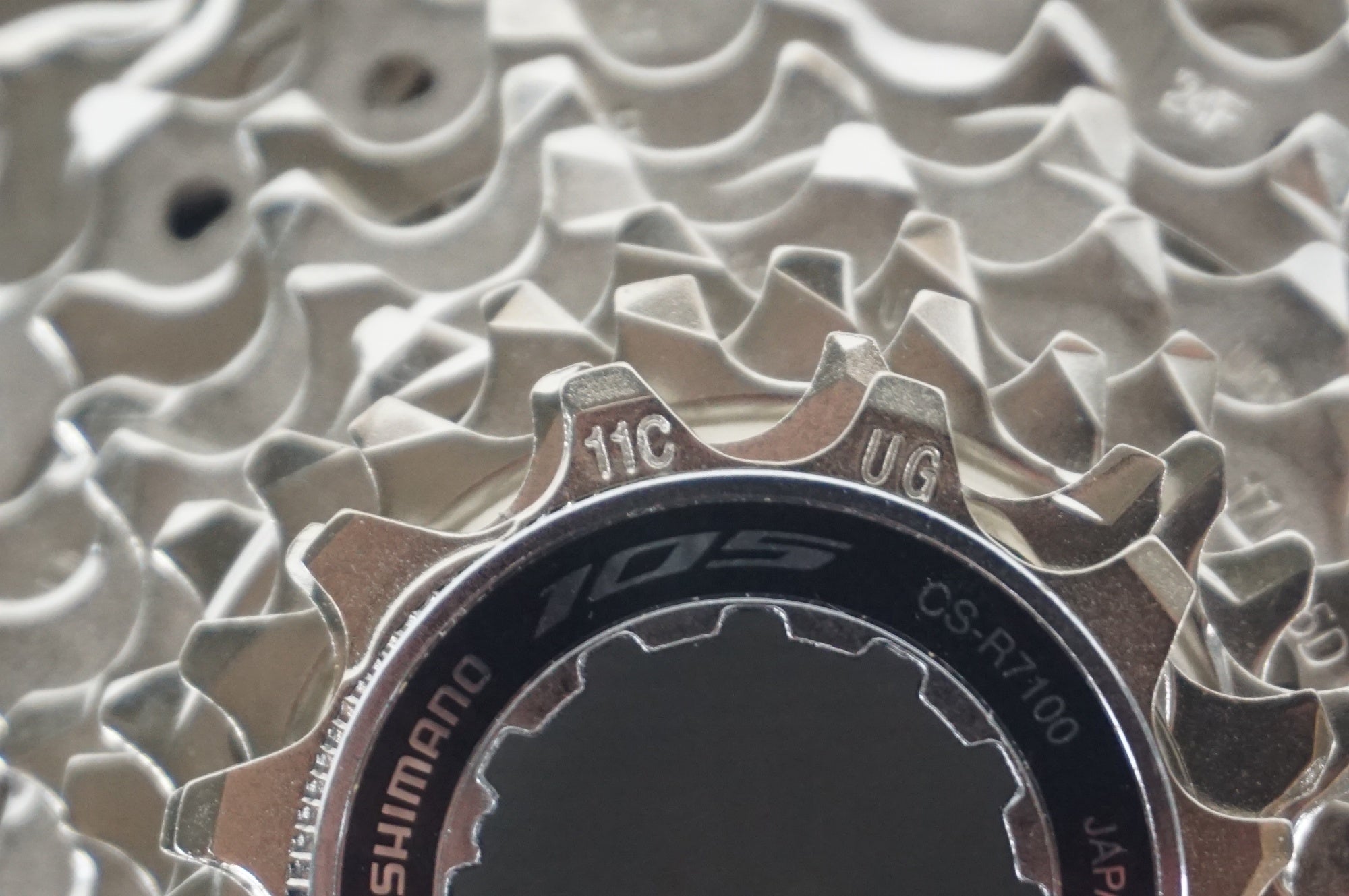 SHIMANO 「シマノ」 105 CS-R7100 11-34T スプロケット / 阪急塚口店