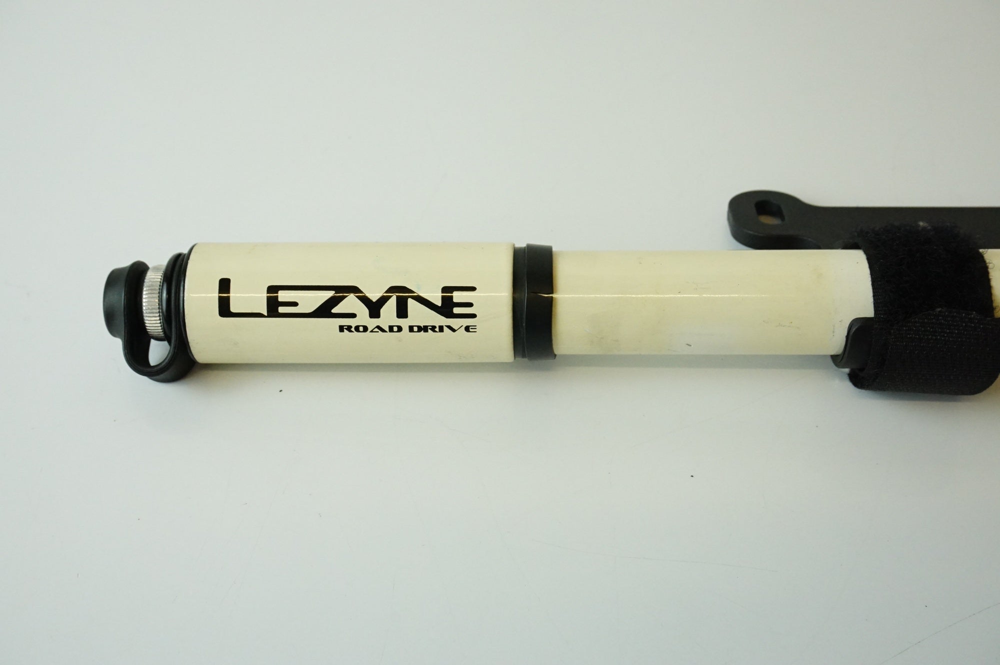 LEZYNE 「レザイン」 ROAD DRIVE 携帯ポンプ / 浜松店 ｜ バイチャリ